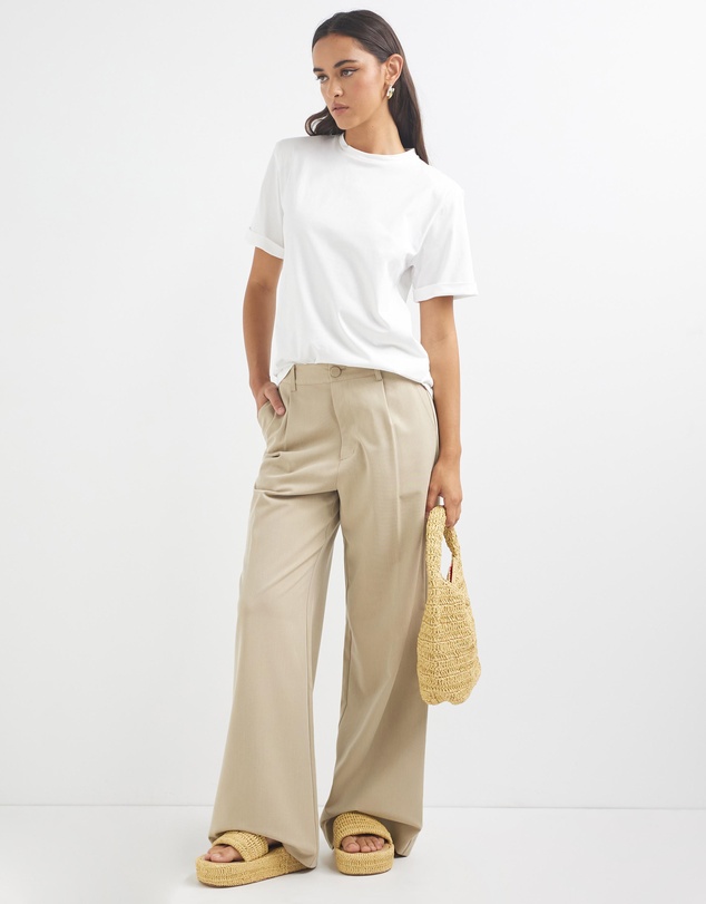 Dazie - Shoulder Padded Boyfriend T-Shirt