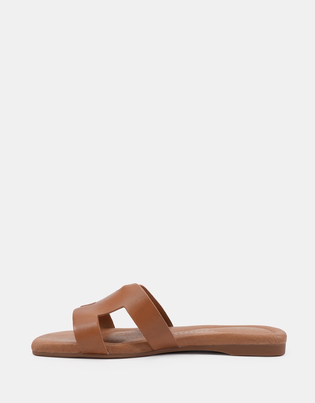 Clarks - Yvette Dark Tan