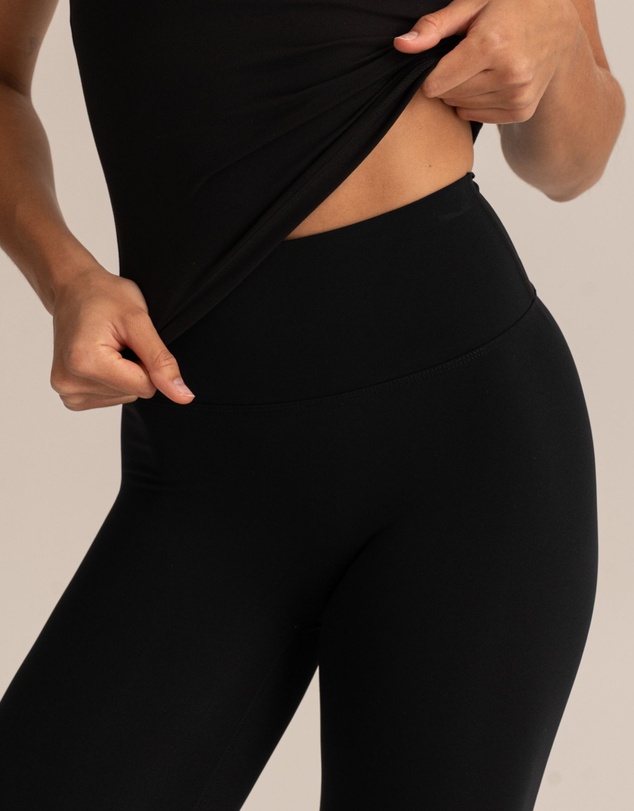 HyperLuxe The Label - Shape 7/8 Legging