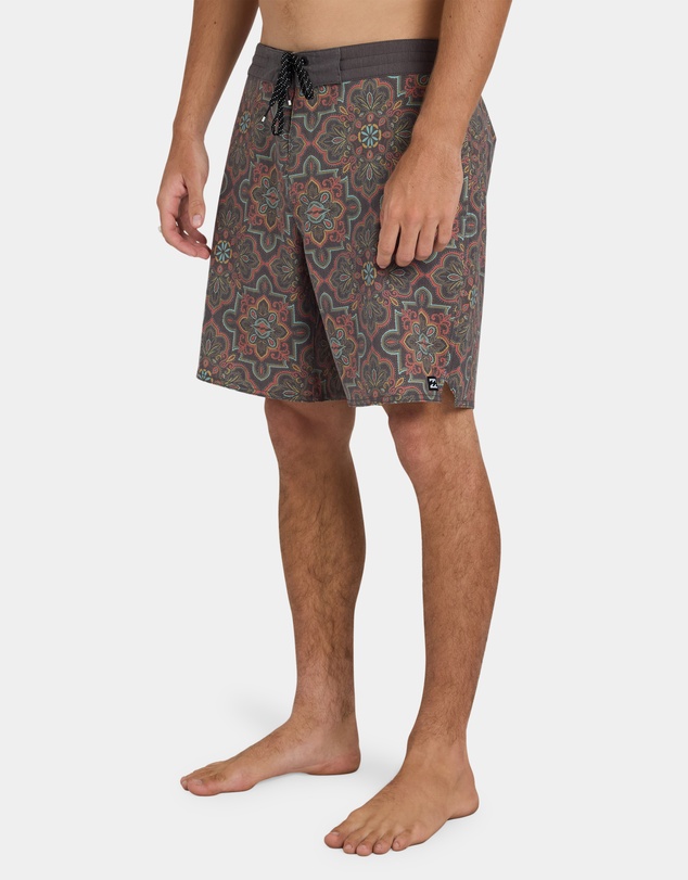 Billabong - Mens Good Times Lo Tide 17.5