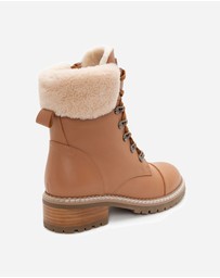 Ozwear Connection Uggs - Ugg Lyric Ankle Zip Boots
