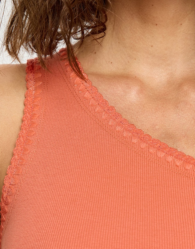 KIVARI - Tallulah One Shoulder Tank