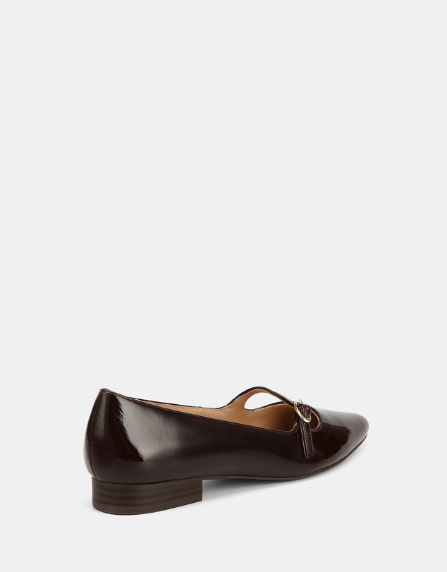 Wittner - Carina Dress Flats Raisin Crinkle Patent