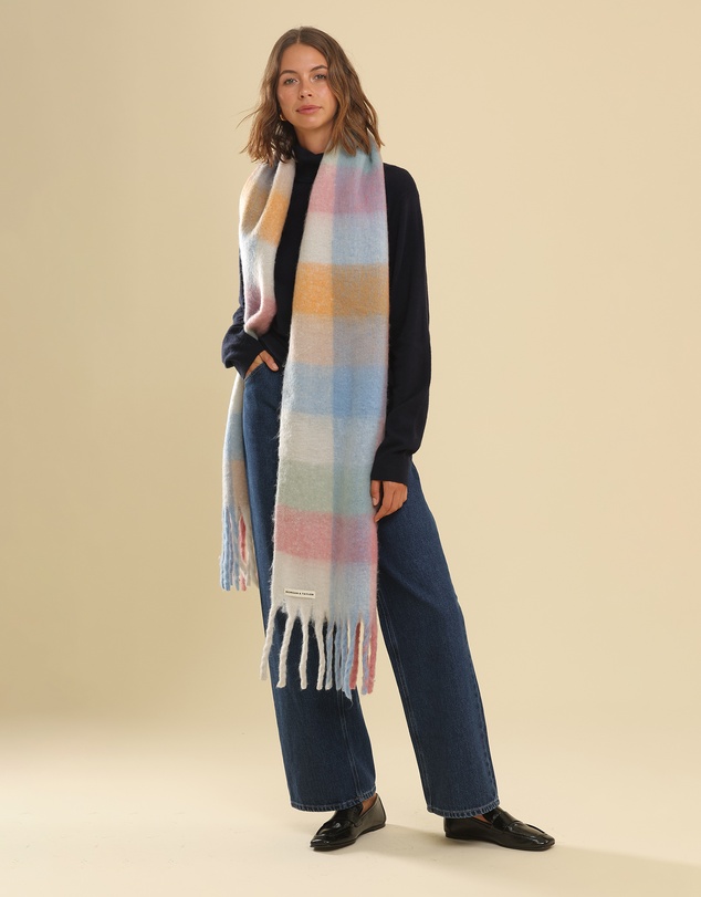 Morgan & Taylor - Emma Scarf