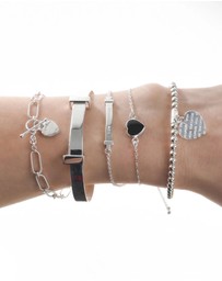 Von Treskow - Adjustable Belcher Bracelet with Black Onyx Heart