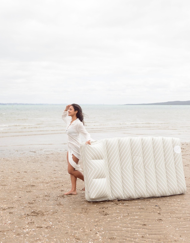 &Sunday - Resort Inflatable Pool Lounger Lilo- Clay 