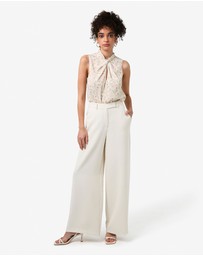 Forcast - Indy Twist Floral Top