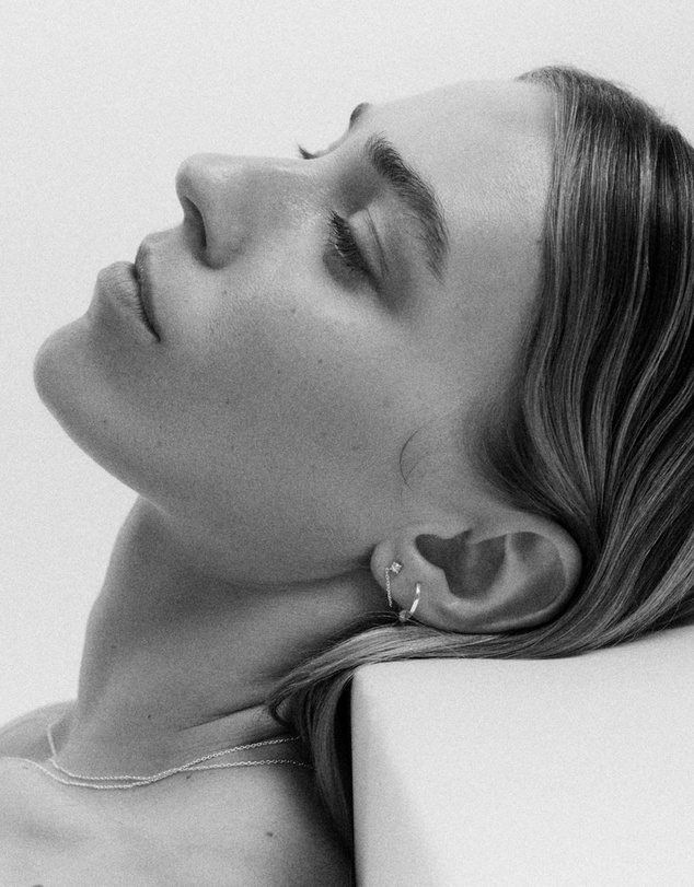 Kirstin Ash - Lumen Chain Studs