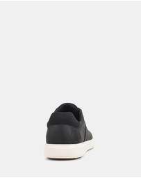 Hush Puppies - Gravity
