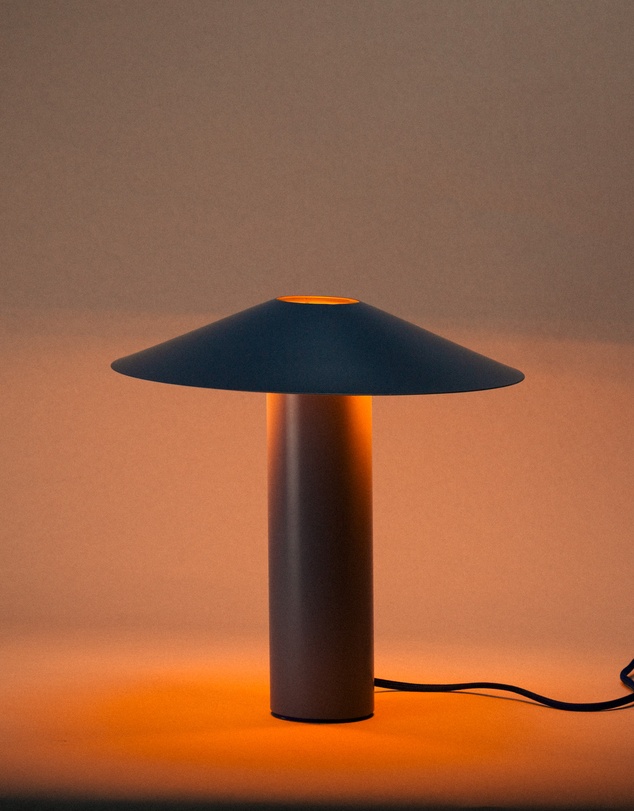 Dennis Did It - Hoist Lamp Faded Denim