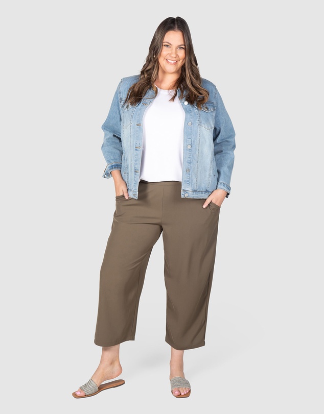 Love Your Wardrobe - Emma Crop Straight Leg Pants