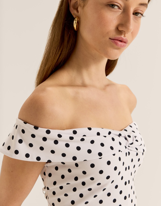 Review - Tia Spot Knot Top