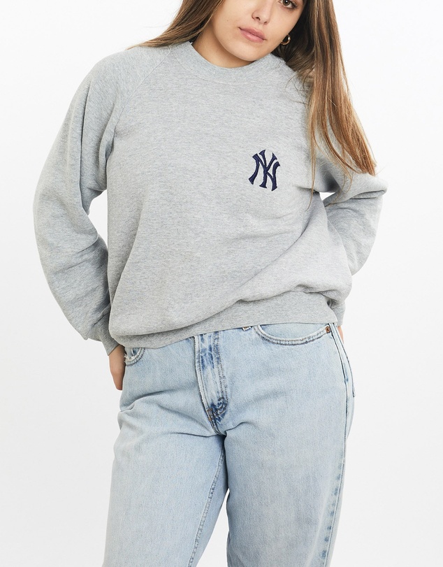 Vintage by The Real Deal - Pre Loved - Vintage 90s MLB New York Yankees Sweatshirt