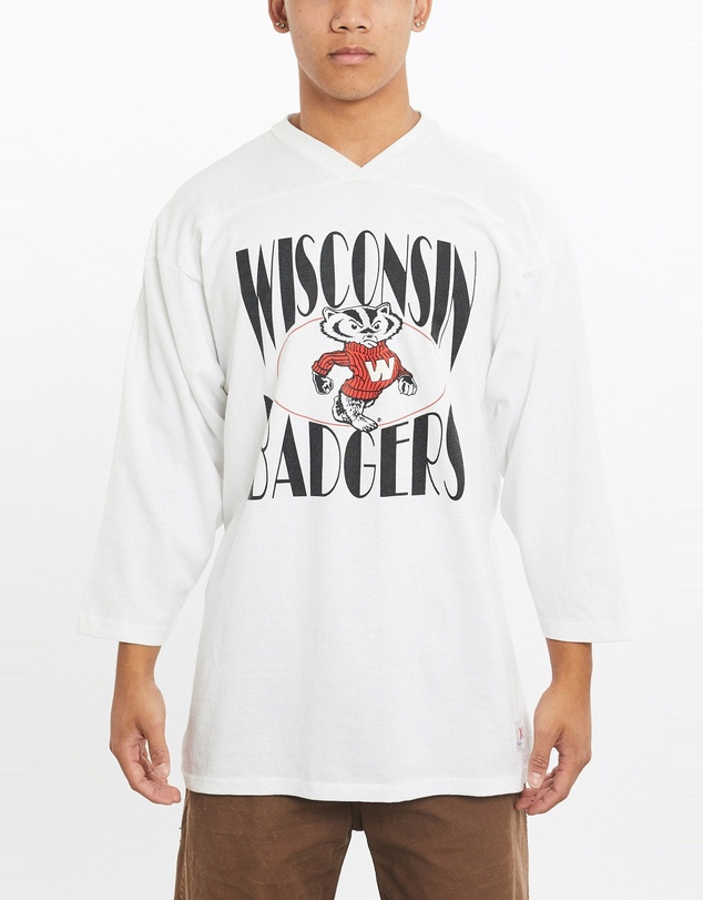 Vintage by The Real Deal - Pre Loved - Vintage 90s NCAA Wisconsin Badgers Jersey Tee