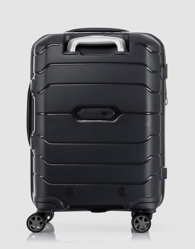 Samsonite - Oc2Lite 55cm Spinner Suitcase