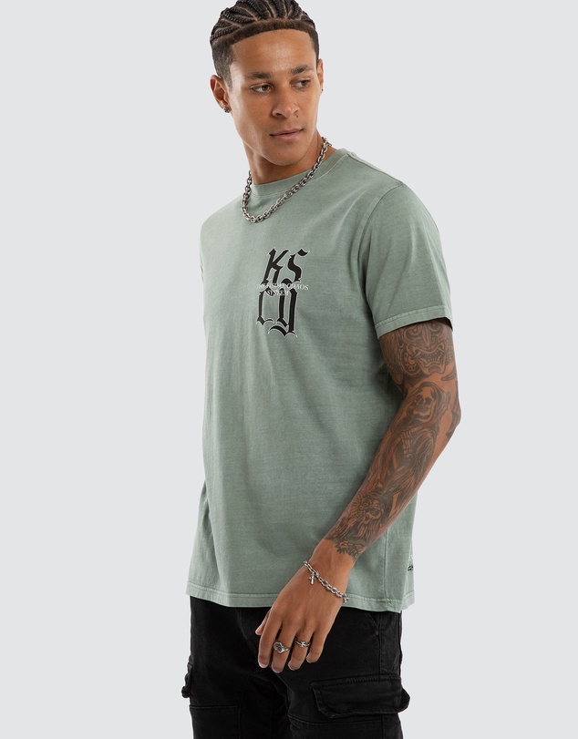 Kiss Chacey - Beckons Standard Tee