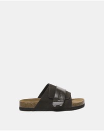 EVERAU - EverAU Ugg Terrain Cow Suede Upper Sandals