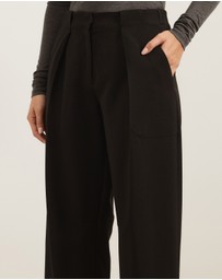 Atmos&Here - Rowen Pleated Barrel Leg Pants