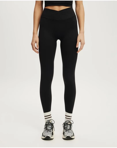 Cotton On Body Active - Ultra Luxe Cross Front Invisible Scrunch Tight