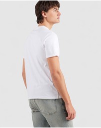 GUESS - Short Sleeve BSC Timeless Tri T-Shirt