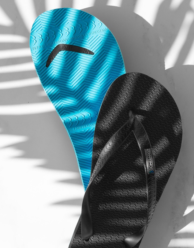 Boomerangz Footwear - Men's Black/Blue Thongs with arch support and 2 x interchangeable straps