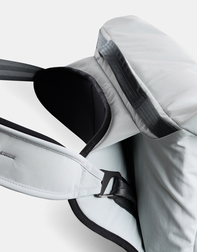 Bellroy - Venture Messenger 16