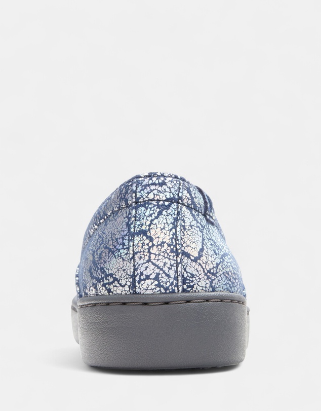 Vionic - Avery Pro Slip-On Sneaker - Blue Metallic