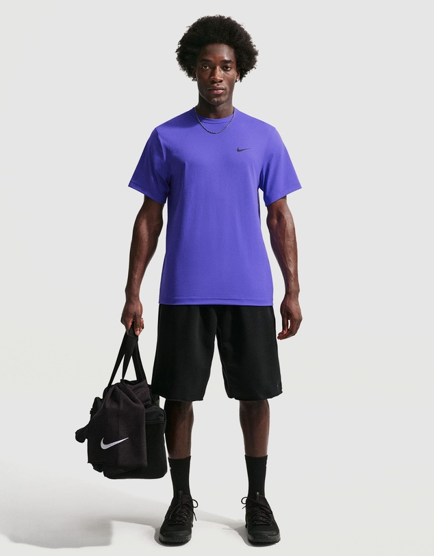Nike - Hyverse Dri-FIT UV SS Versatile Top