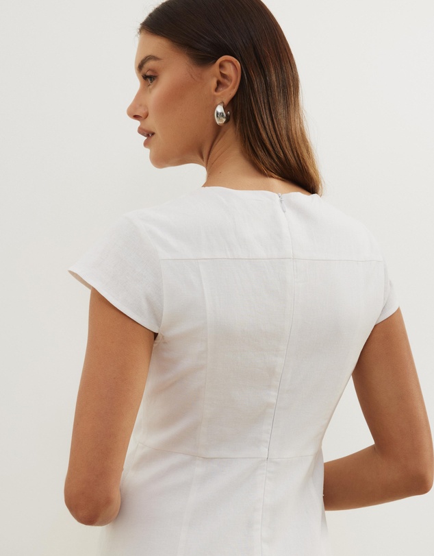 Atmos&Here - Lorry Keyhole Linen Blend Maxi Dress