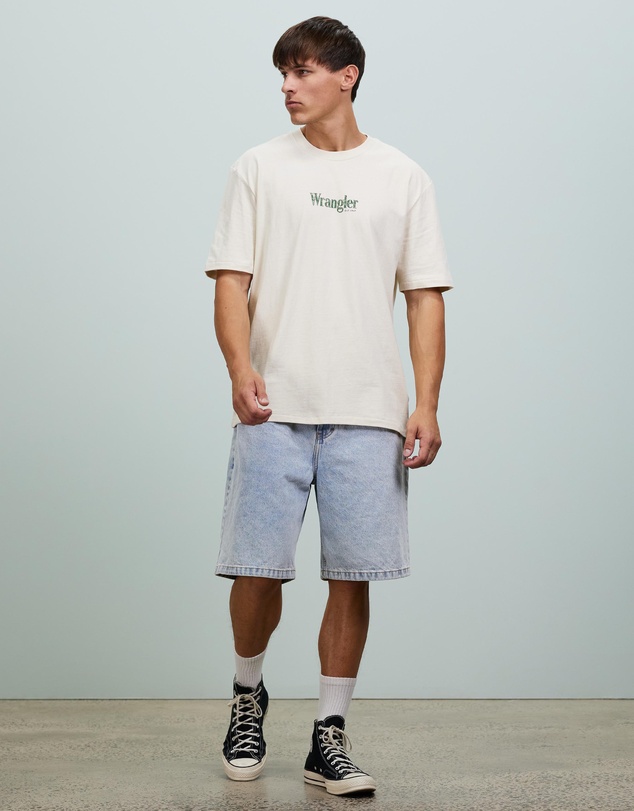 Wrangler - Baggy Model Tee