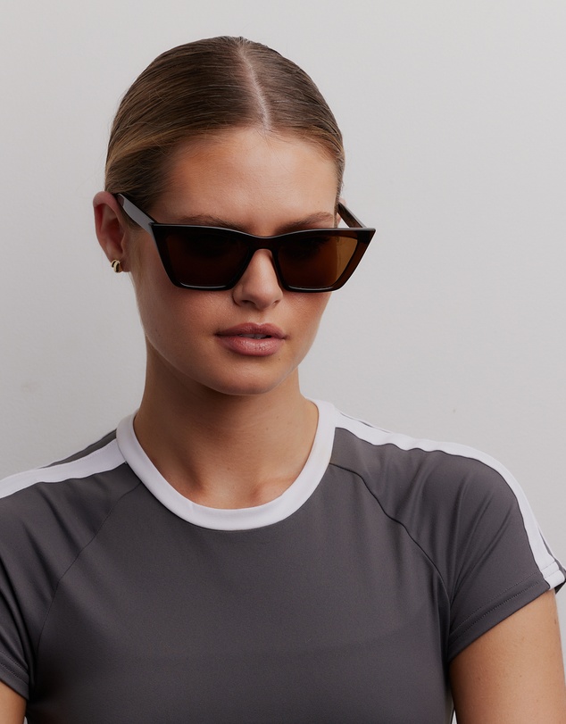 Reality Eyewear - Van Saint