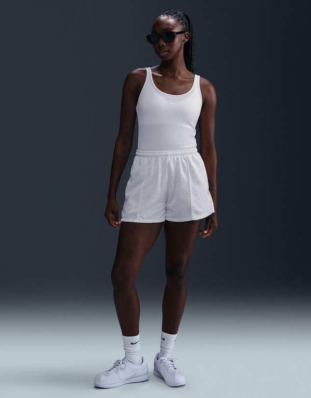 Nike - Sportswear Chill Terry Mid-Rise 4in French Terry Shorts