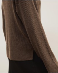 Atmos&Here - Eden Rib Collar Knit