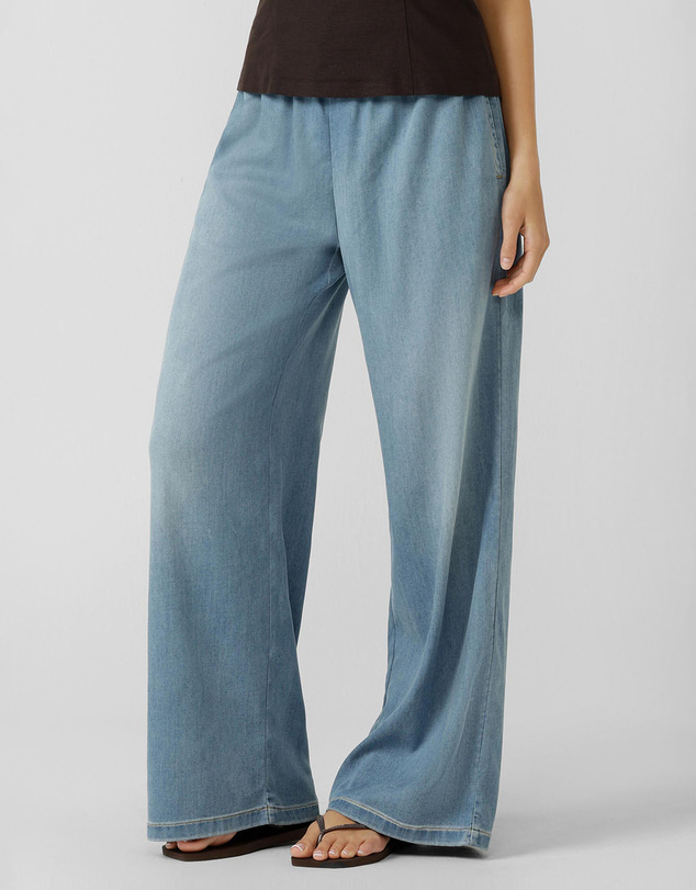 Lorna Jane - LJC Lightweight Washed Denim Pants