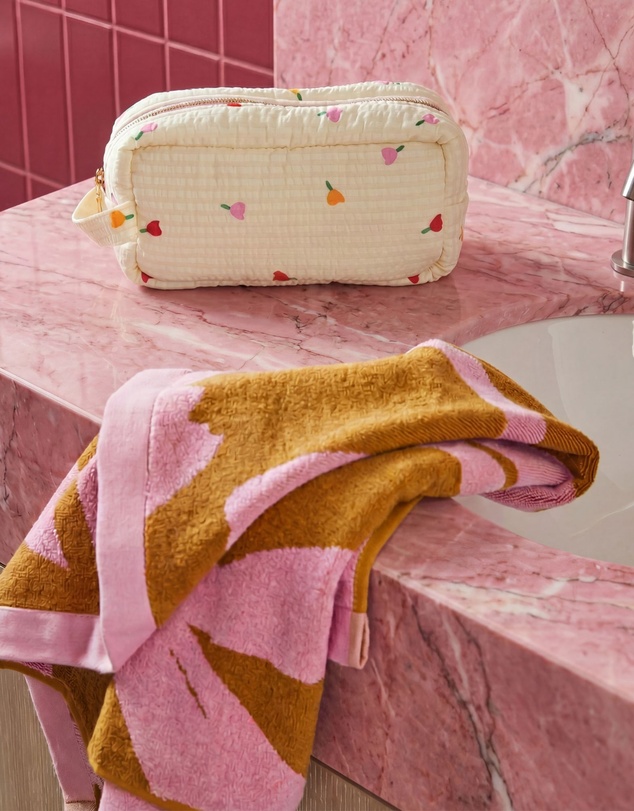 Mosey Me - Abstract Hand Towel