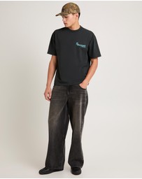 Insight - Gardens Cropped T-Shirt