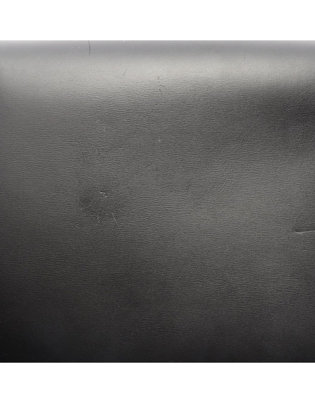 Pre-Loved by Azura Reborn - Pre-Loved Medium Calfskin Classic Box