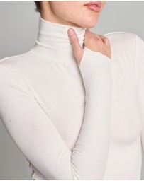 Love and Nostalgia - Secret Agent Rib Turtleneck Top - Vanilla