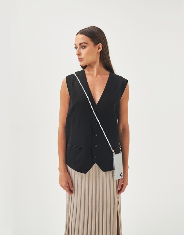 LOUVE COLLECTION - Clear Phone Case + Pearl Crossbody Chain