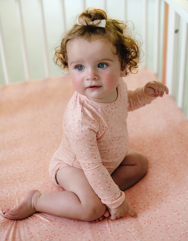Kynd Baby - Fitted Cot Sheet in Pink Heart