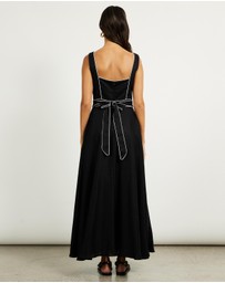 Minima Esenciales - Mabel Linen Maxi Dress