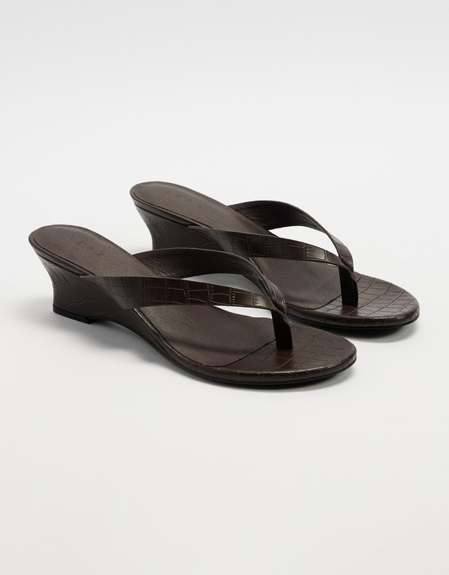 AERE - Leather Wedge Heel Thongs