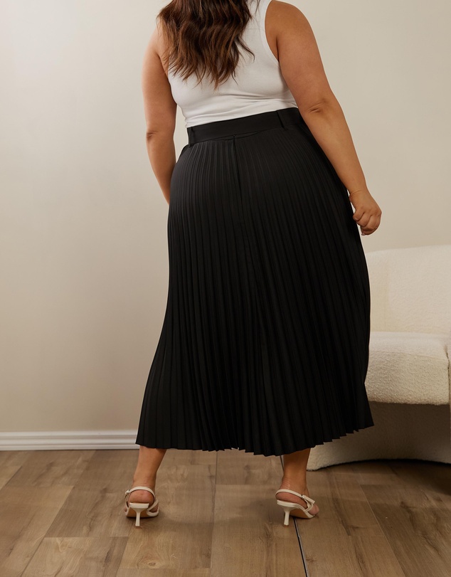 Atmos&Here Curvy - Hailey Pleated Belt Midi Skirt