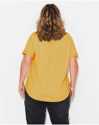 17 Sundays - Cat Tee - Mustard