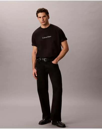 Calvin Klein - Standard Logo Relaxed Tee
