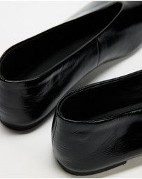 AERE - Lani Leather Ballet Flats