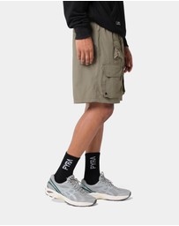 PYRA - HIKE SHORT OLIVE
