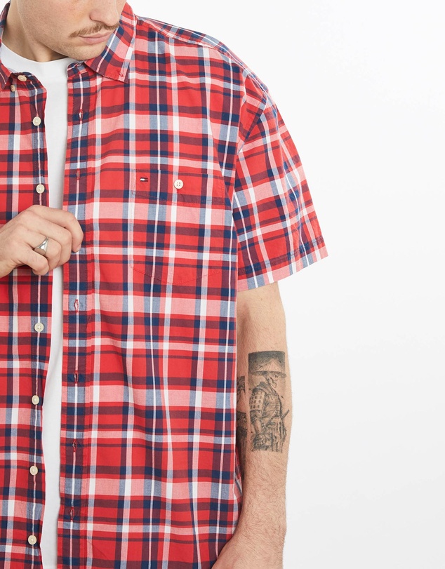 Vintage by The Real Deal - Pre Loved - Vintage Tommy Hilfiger Short Sleeve Button Up Shirt