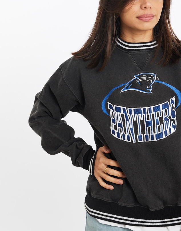 Vintage by The Real Deal - Pre Loved - Vintage NFL Carolina Panthers Sweatshirt