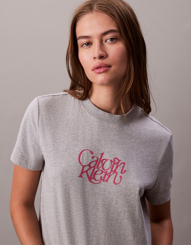 Calvin Klein Jeans - Script Logo Graphic Slim T-Shirt